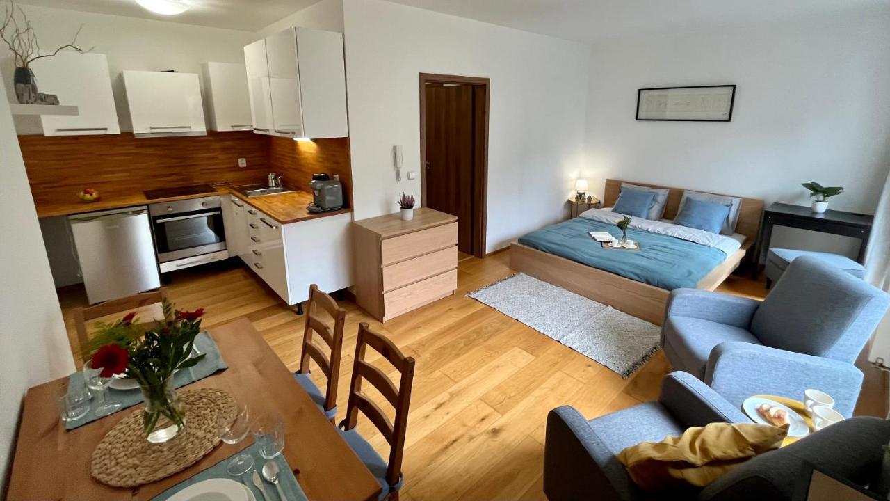 The Apartment Close To The City Center And O2 Arena 布拉格 外观 照片